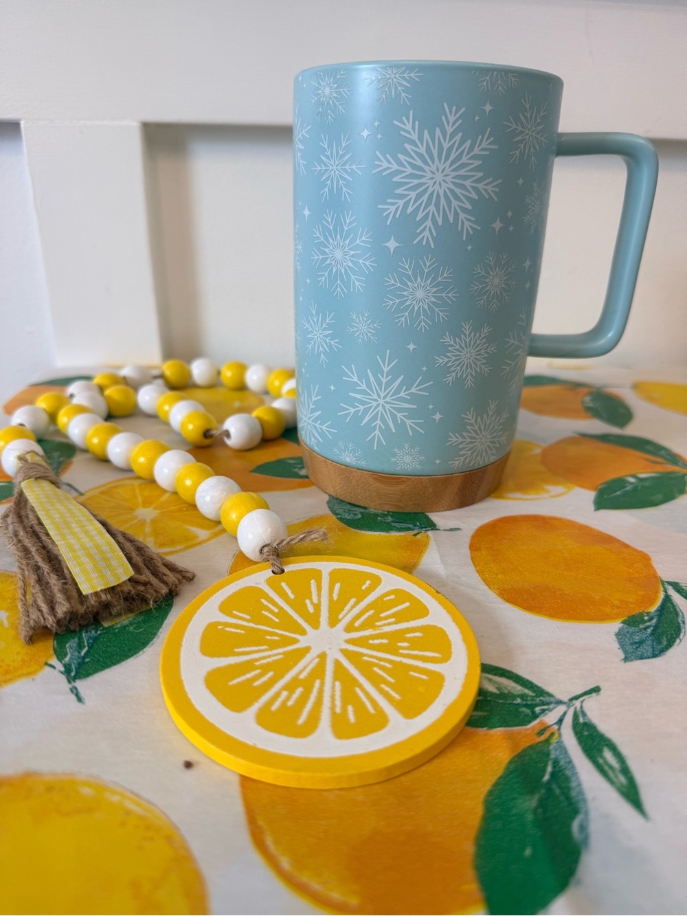 4/$25 • Sully Innovations Snowflake Ceramic Travel Mug